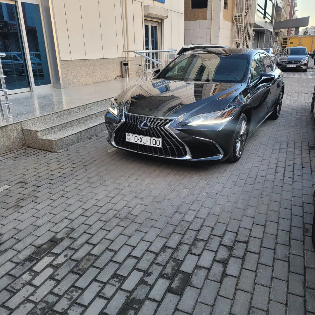 Lexus ES 300h