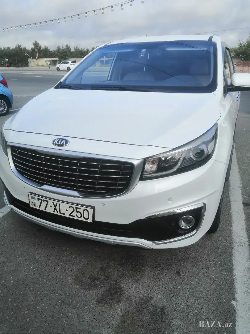 Kia Carnival