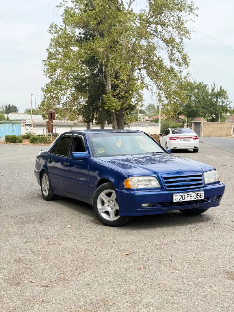 Mercedes C 180
