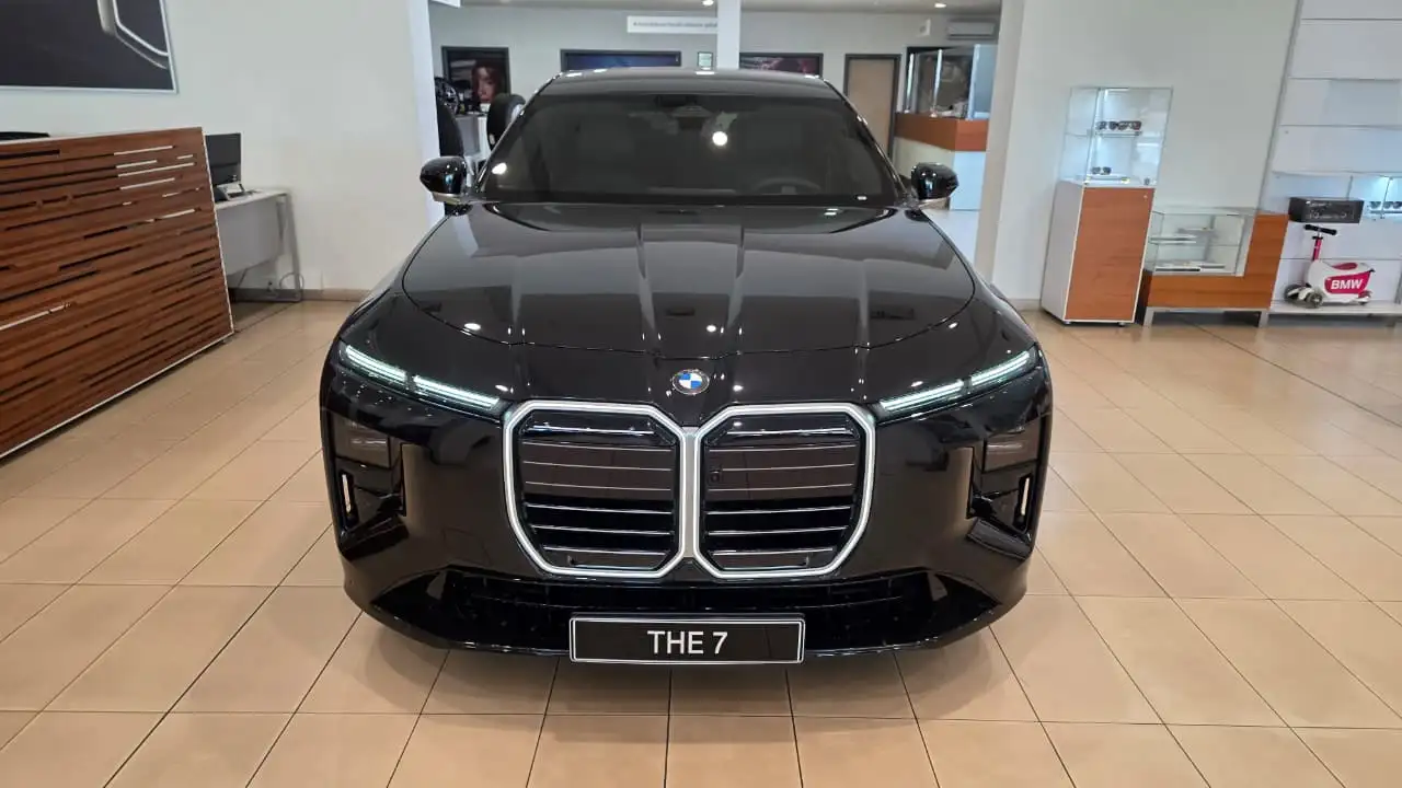 BMW 740